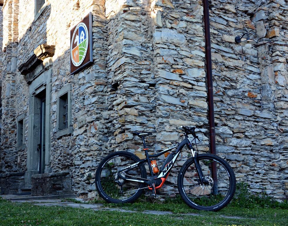 Agriturismo Casa Turchetti Comano  Eksteriør bilde